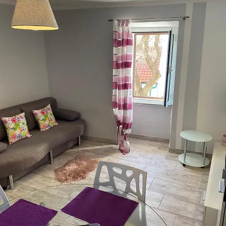 Apartment Baska Lägenhet